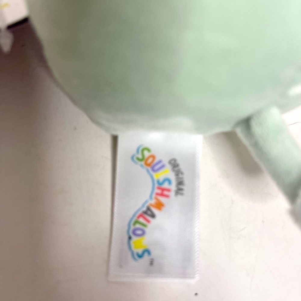 BNWT Squishmallow Iver HTF - Picture 4 of 7